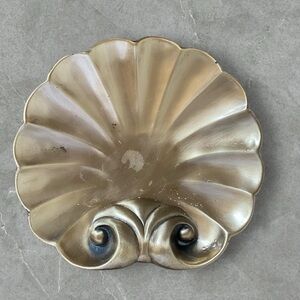 Mpc 68A Brass sea shell 7x3x8